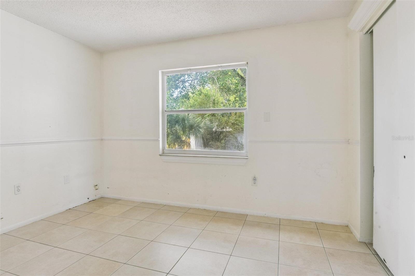 Image 37 of 41 For 10956 92nd Street