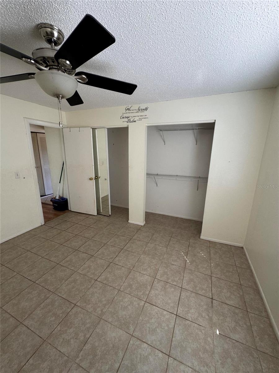 Image 7 of 41 For 10956 92nd Street