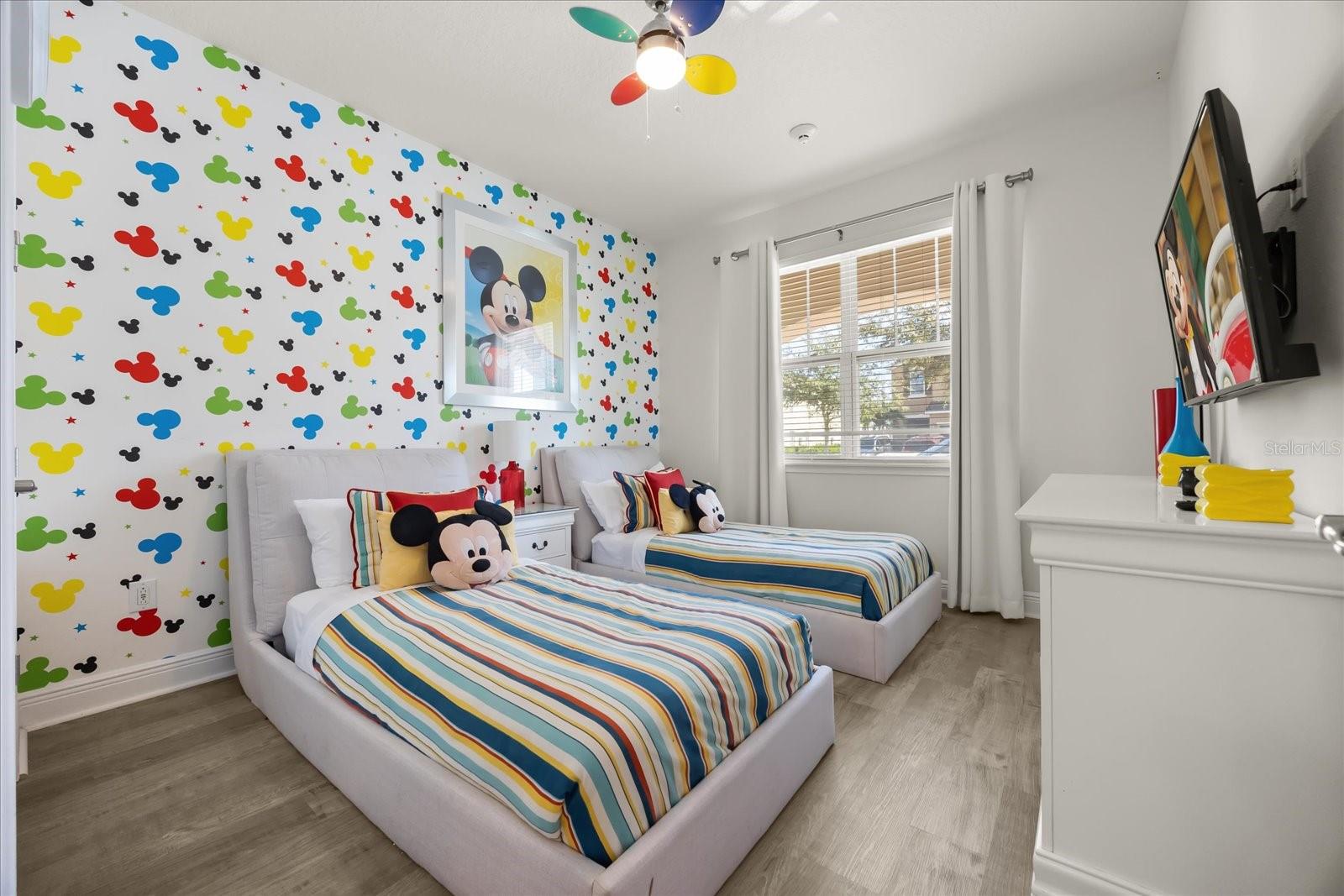 Image 34 of 47 For 390 Burma Street