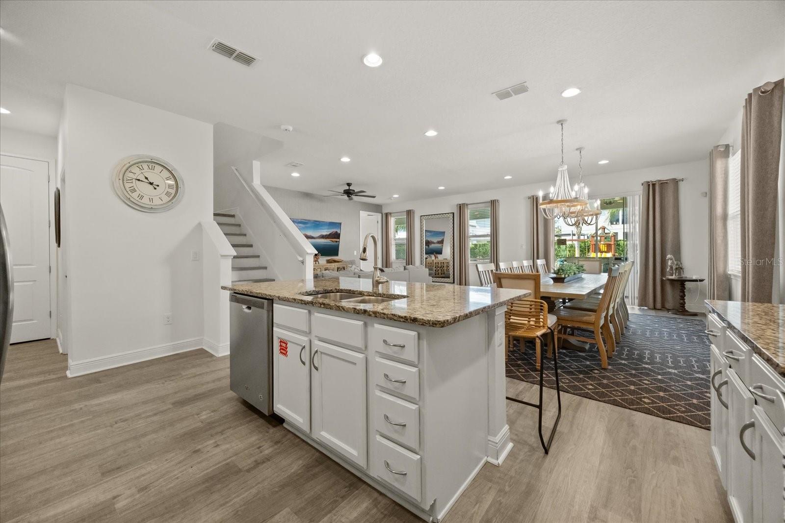 Image 8 of 47 For 390 Burma Street