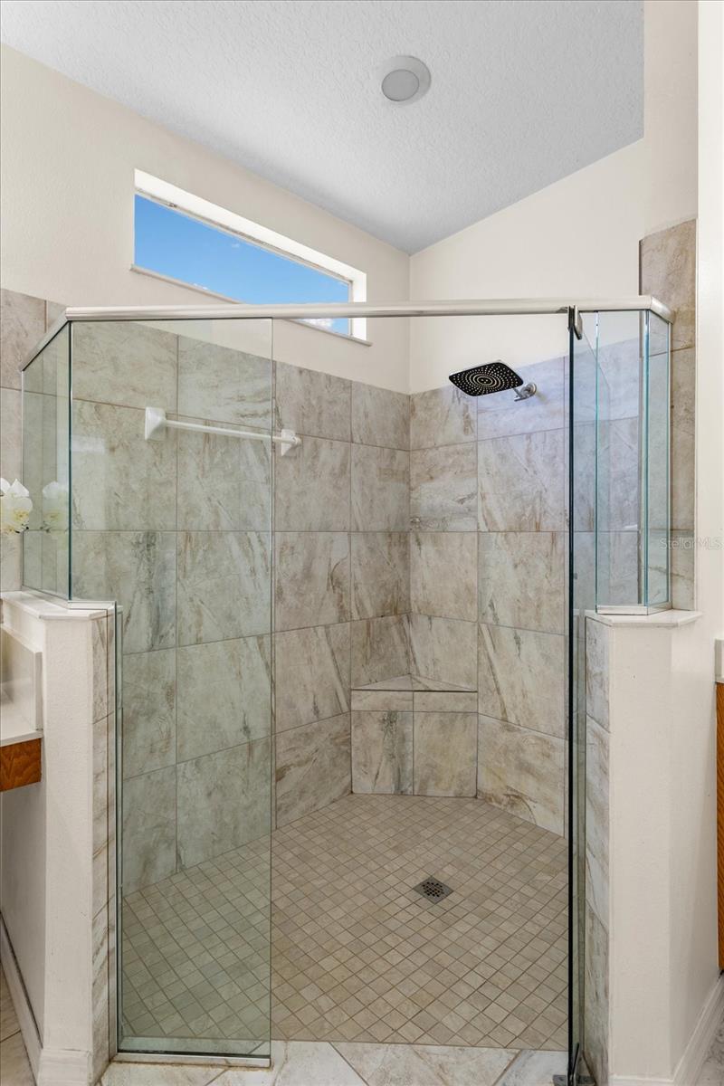 Image 15 of 28 For 106 Spring Glen Drive