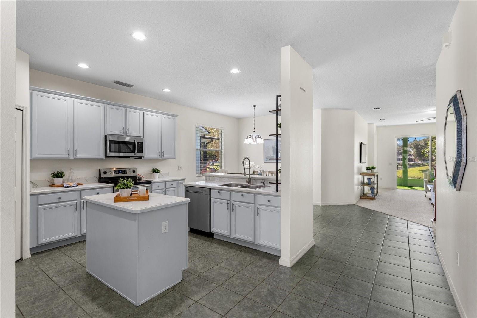 Image 7 of 28 For 106 Spring Glen Drive