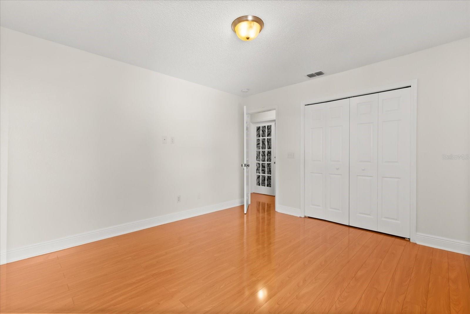 Image 44 of 53 For 821 Eastcliffe Court