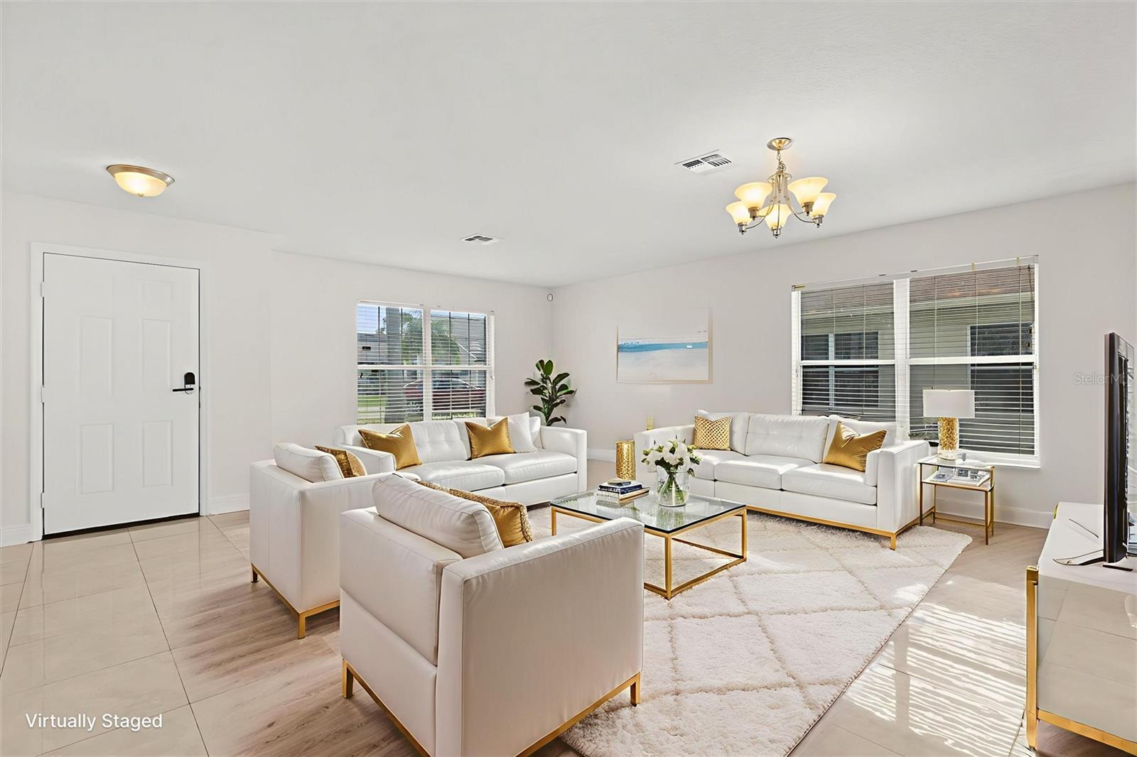 Image 8 of 53 For 821 Eastcliffe Court