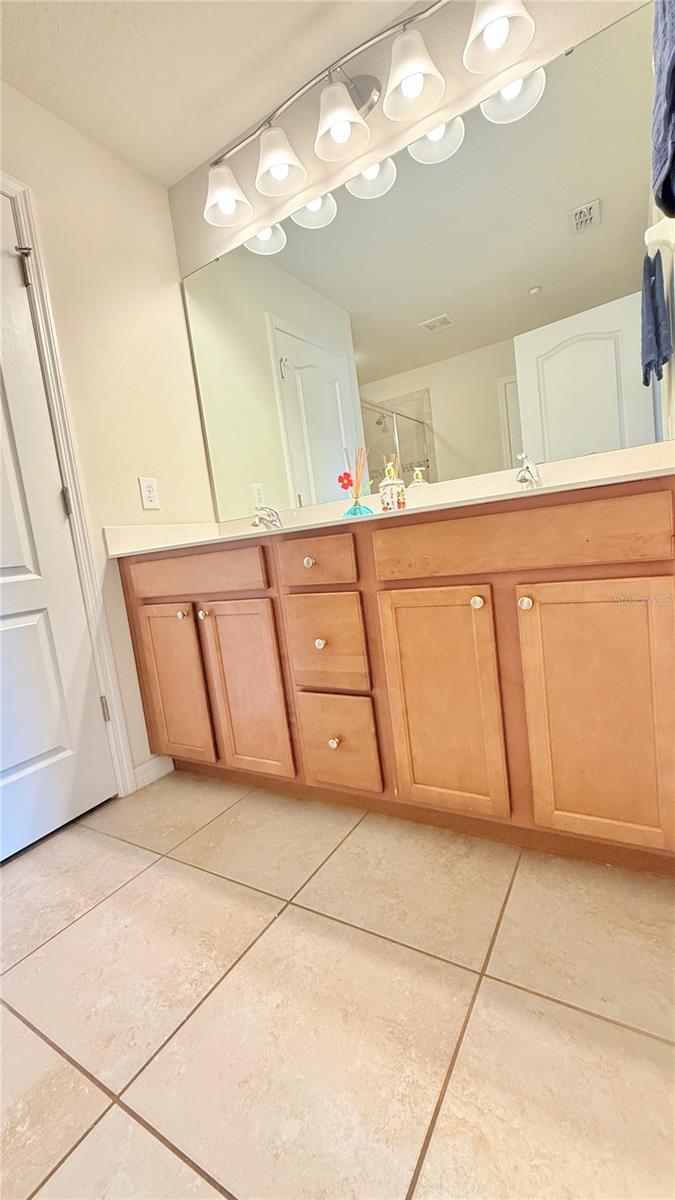 Image 20 of 36 For 7580 Aloma Pines Court