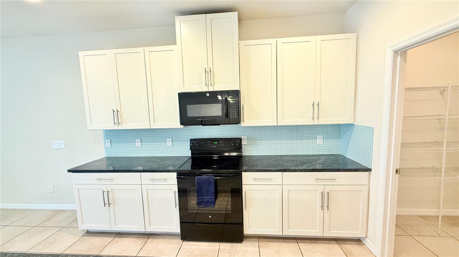 Image 8 of 36 For 7580 Aloma Pines Court