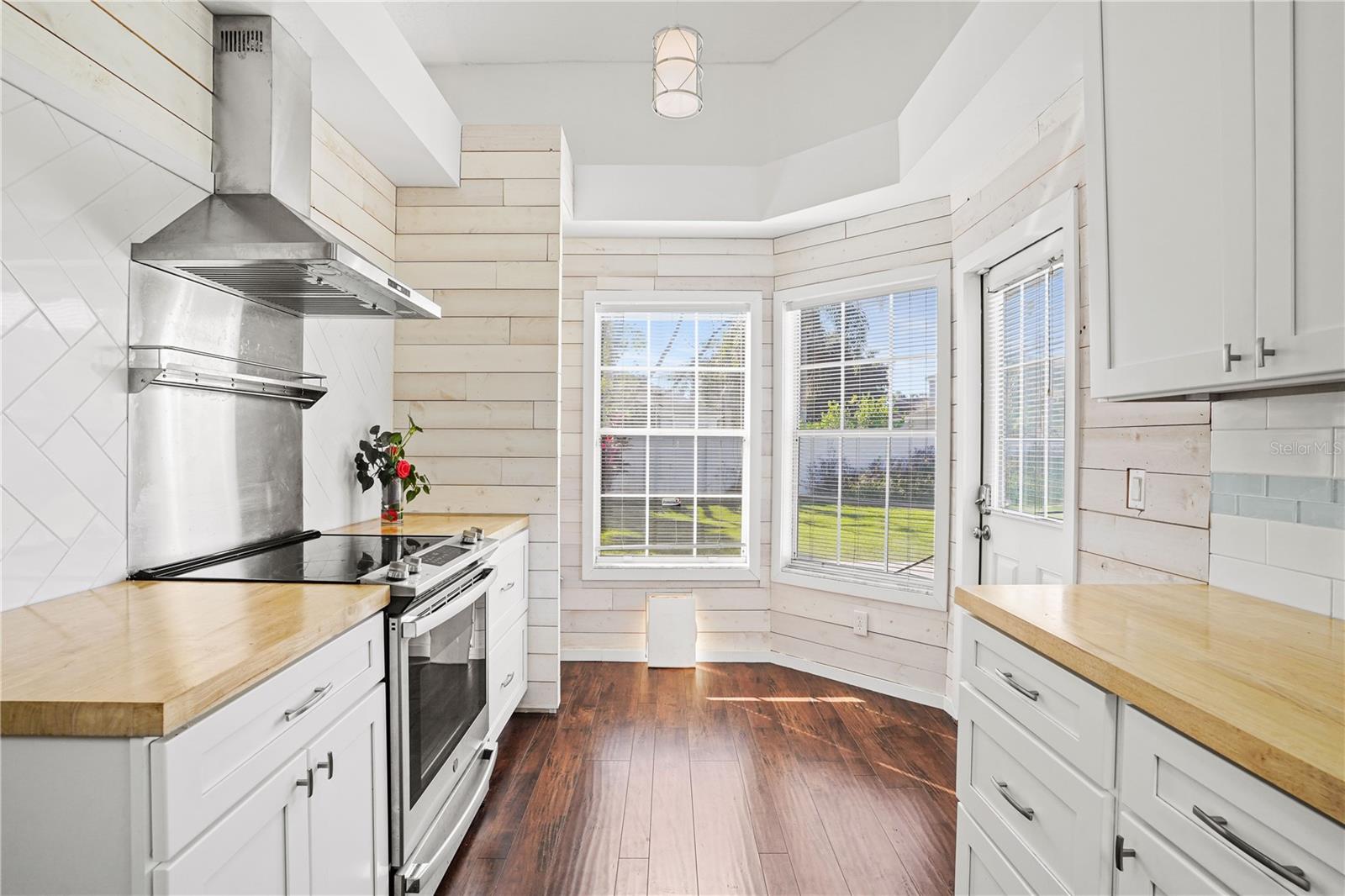 Image 15 of 52 For 6222 Courtney Cove