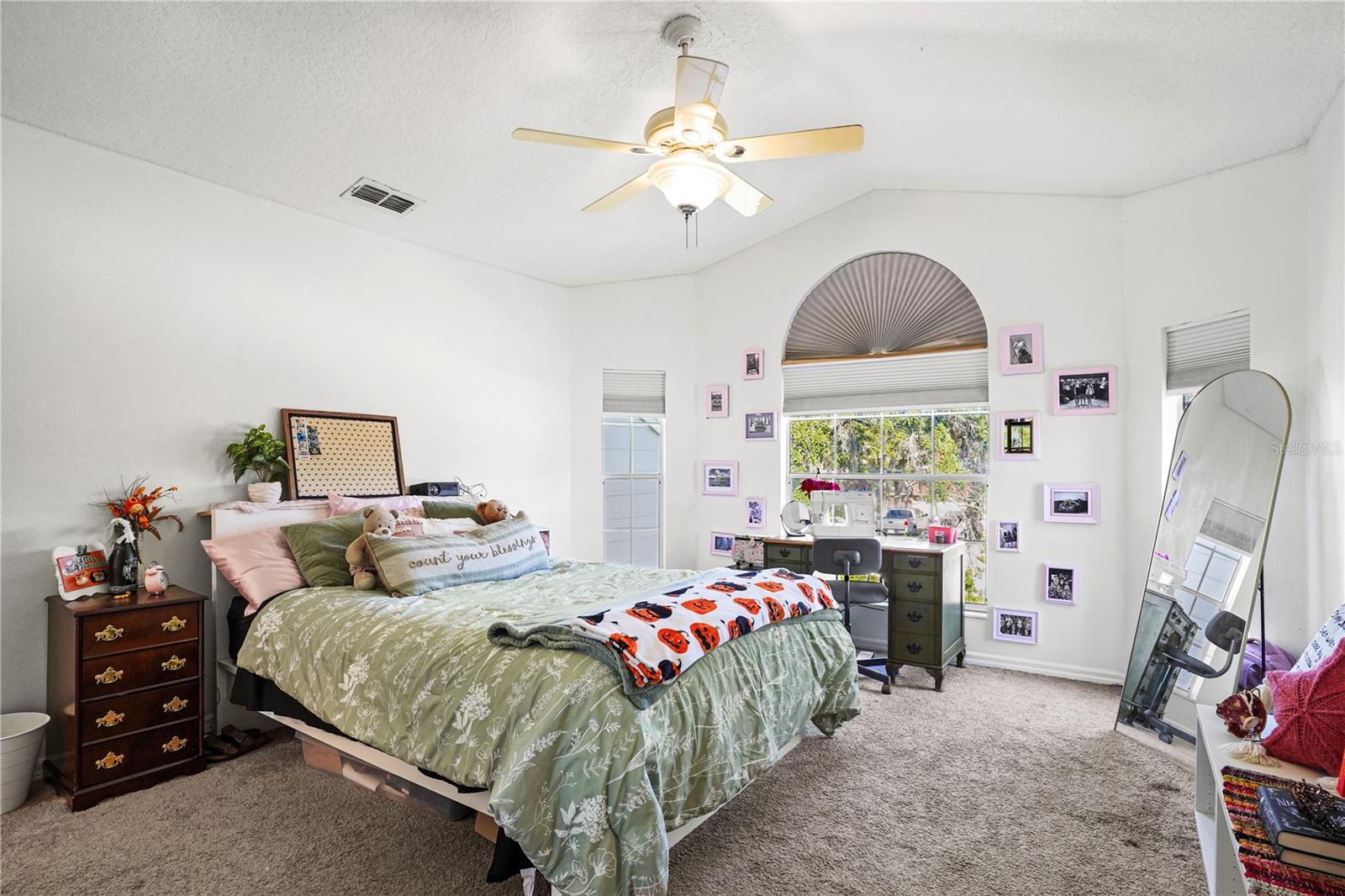 Image 31 of 52 For 6222 Courtney Cove