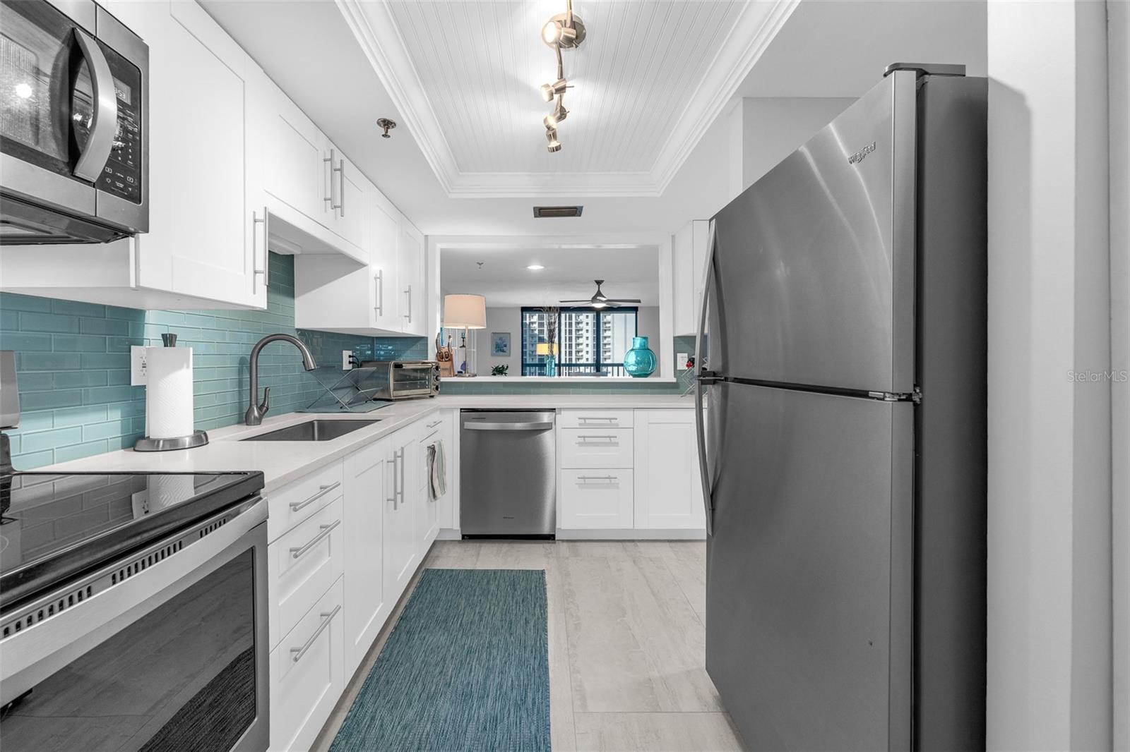 Image 24 of 38 For 530 Central Boulevard 1402