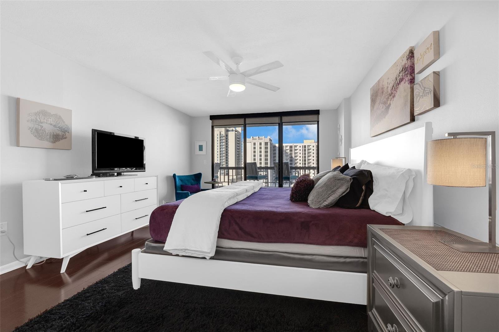 Image 26 of 38 For 530 Central Boulevard 1402