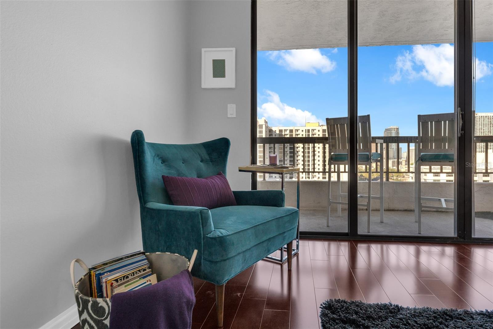 Image 27 of 38 For 530 Central Boulevard 1402