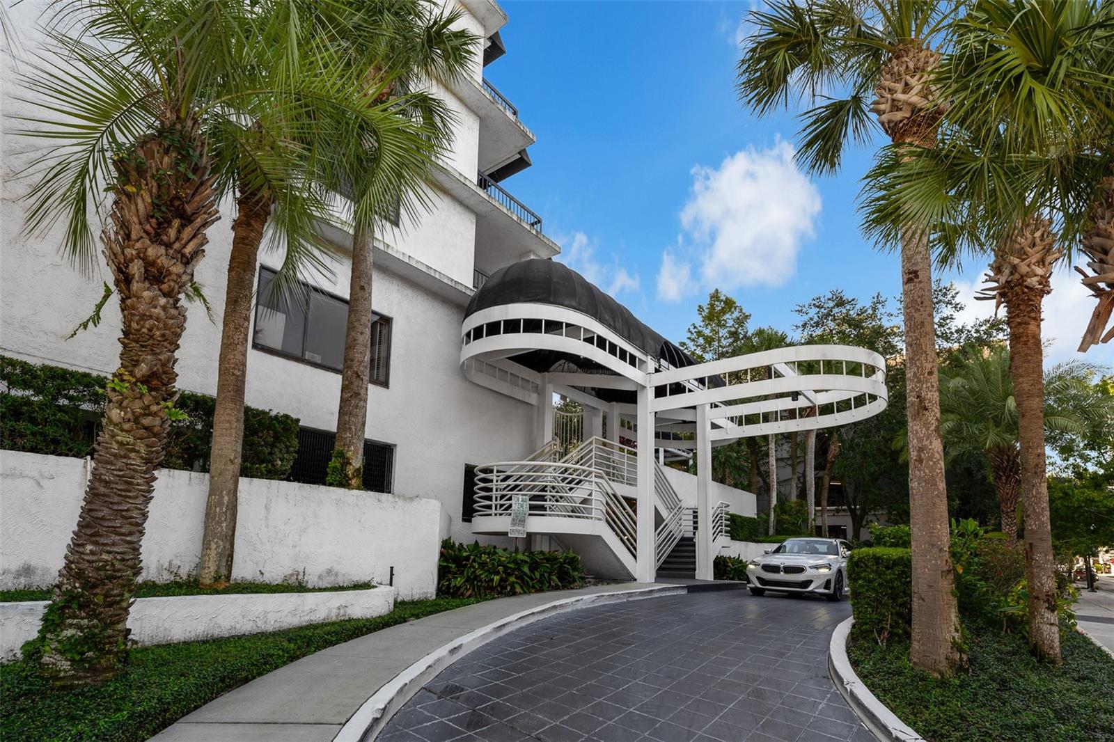 Image 3 of 38 For 530 Central Boulevard 1402