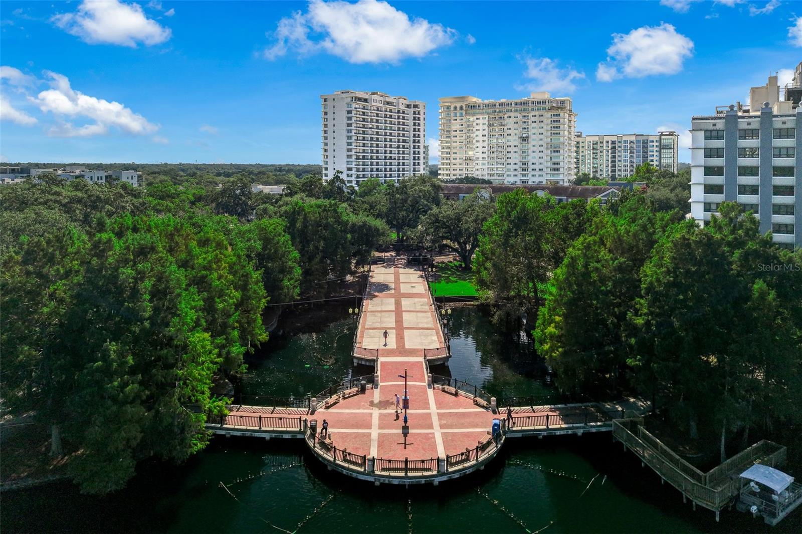 Image 8 of 38 For 530 Central Boulevard 1402