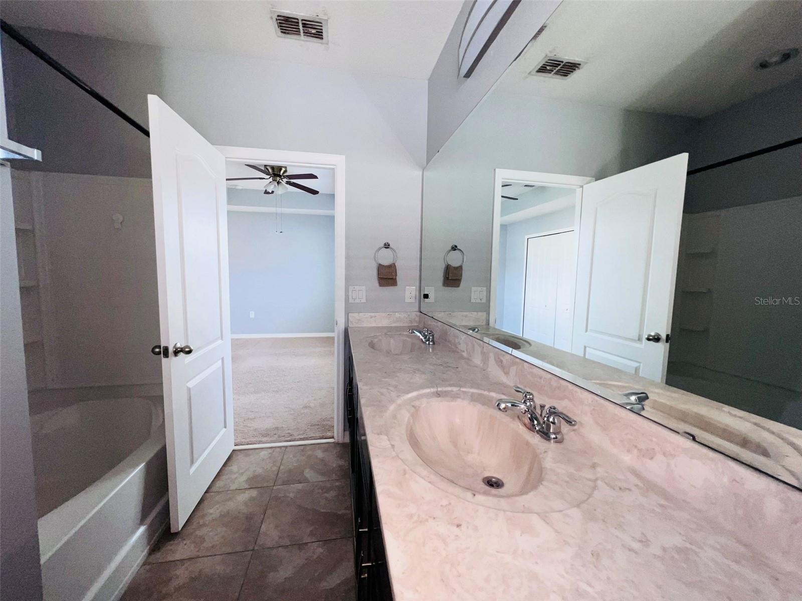 Image 18 of 20 For 6536 Goldenrod Road 67b