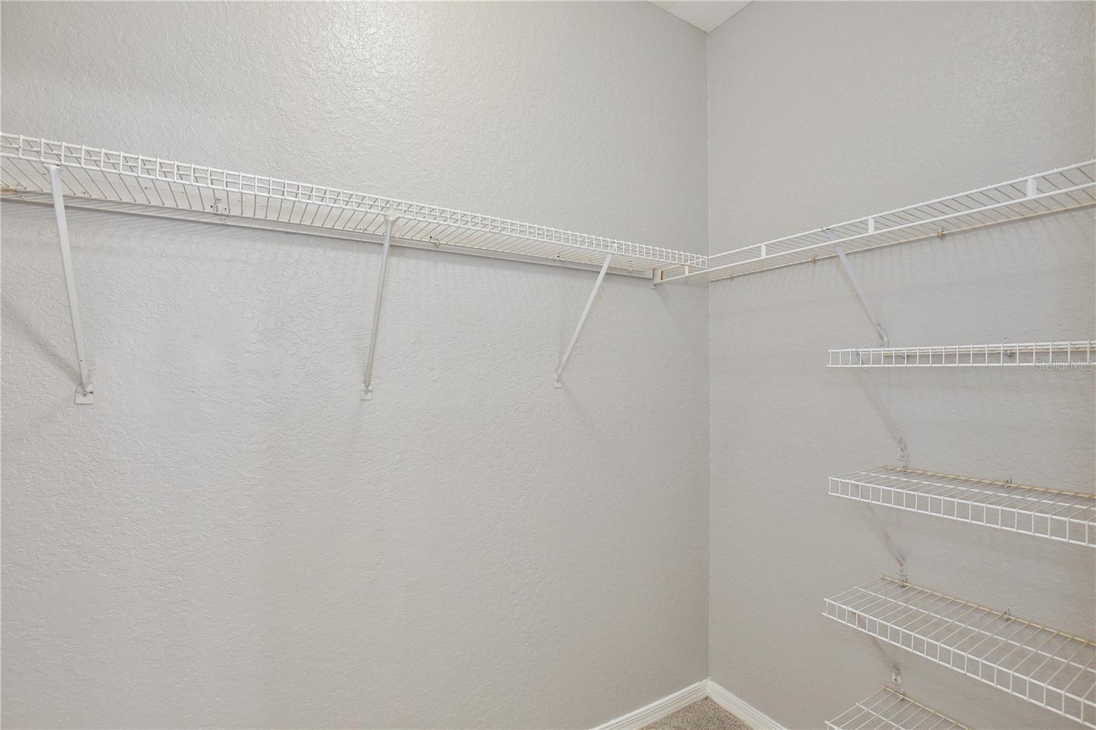 Image 20 of 37 For 824 Grand Regency Point 100