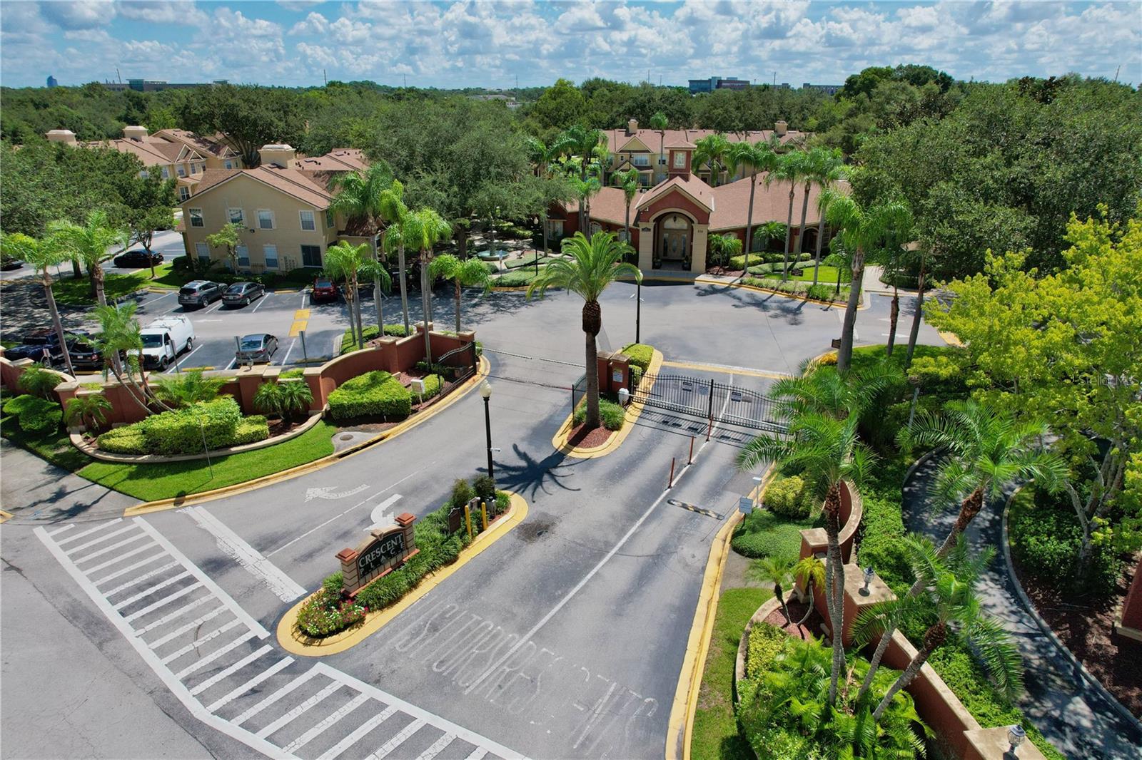 Image 27 of 37 For 824 Grand Regency Point 100