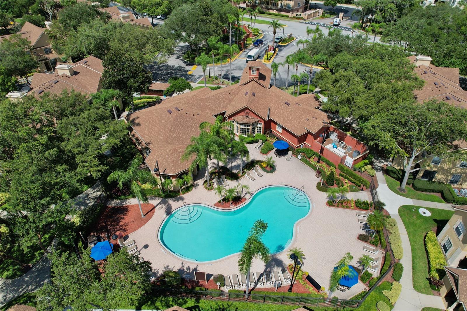 Image 29 of 37 For 824 Grand Regency Point 100