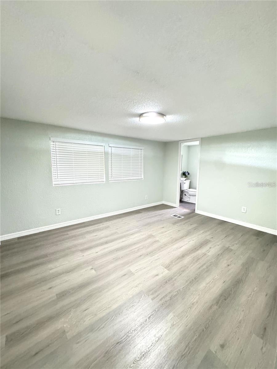 Image 13 of 25 For 368 Alison Daphne Circle