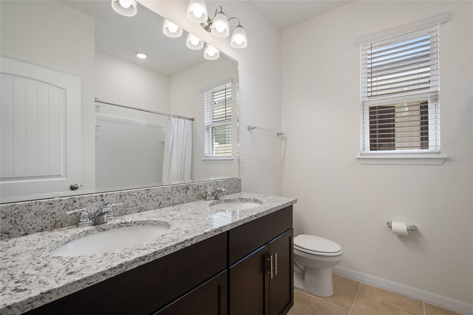 Image 29 of 55 For 2033 Rankin Street