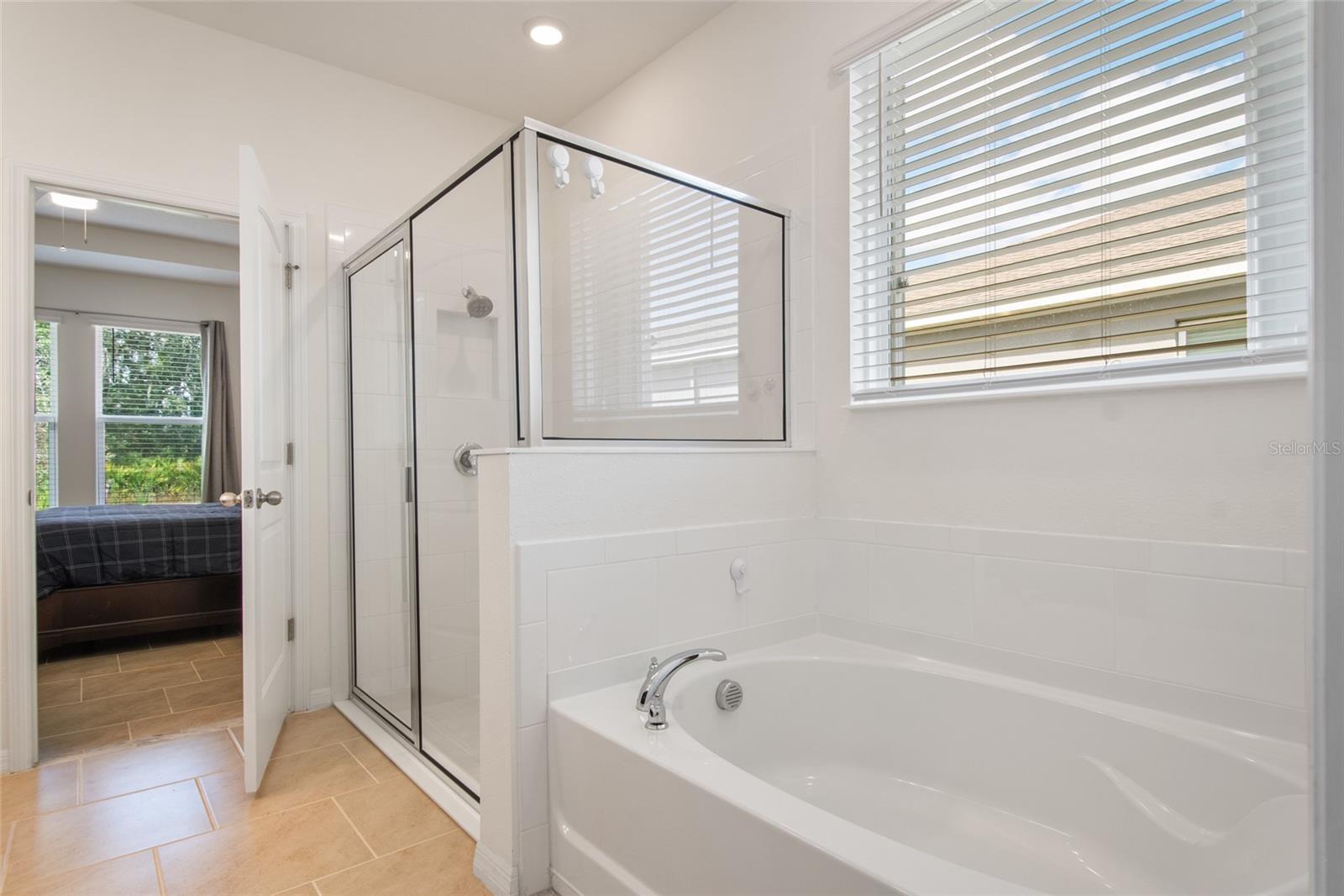 Image 37 of 55 For 2033 Rankin Street