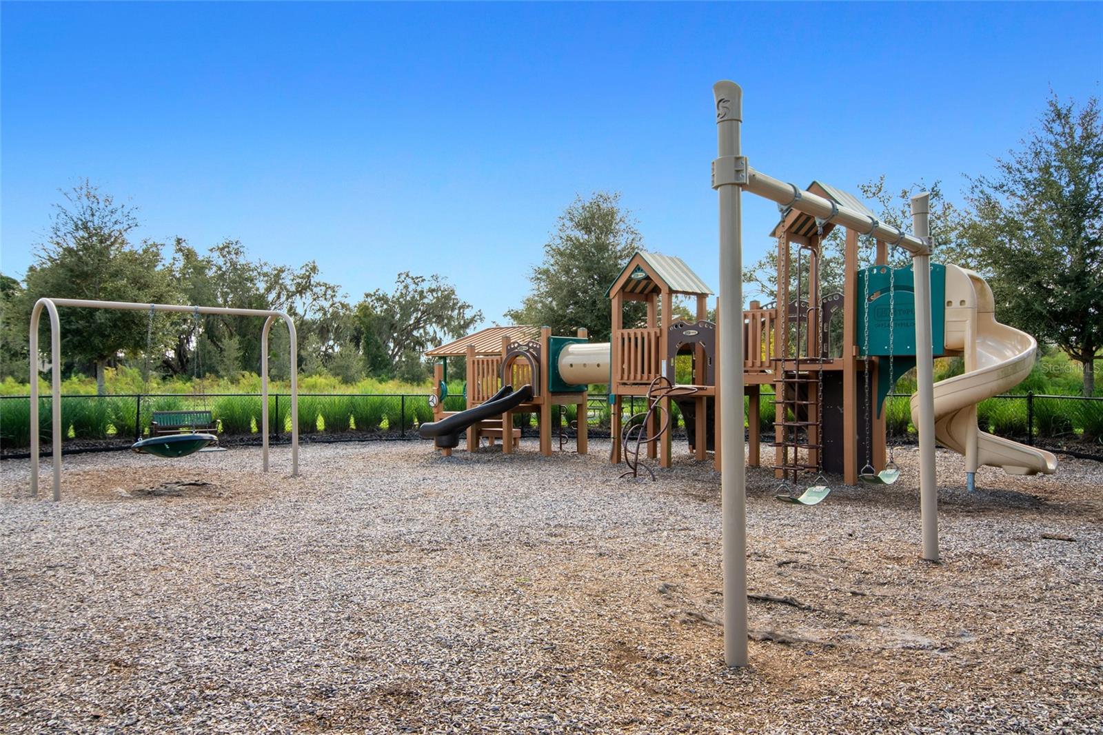 Image 45 of 55 For 2033 Rankin Street