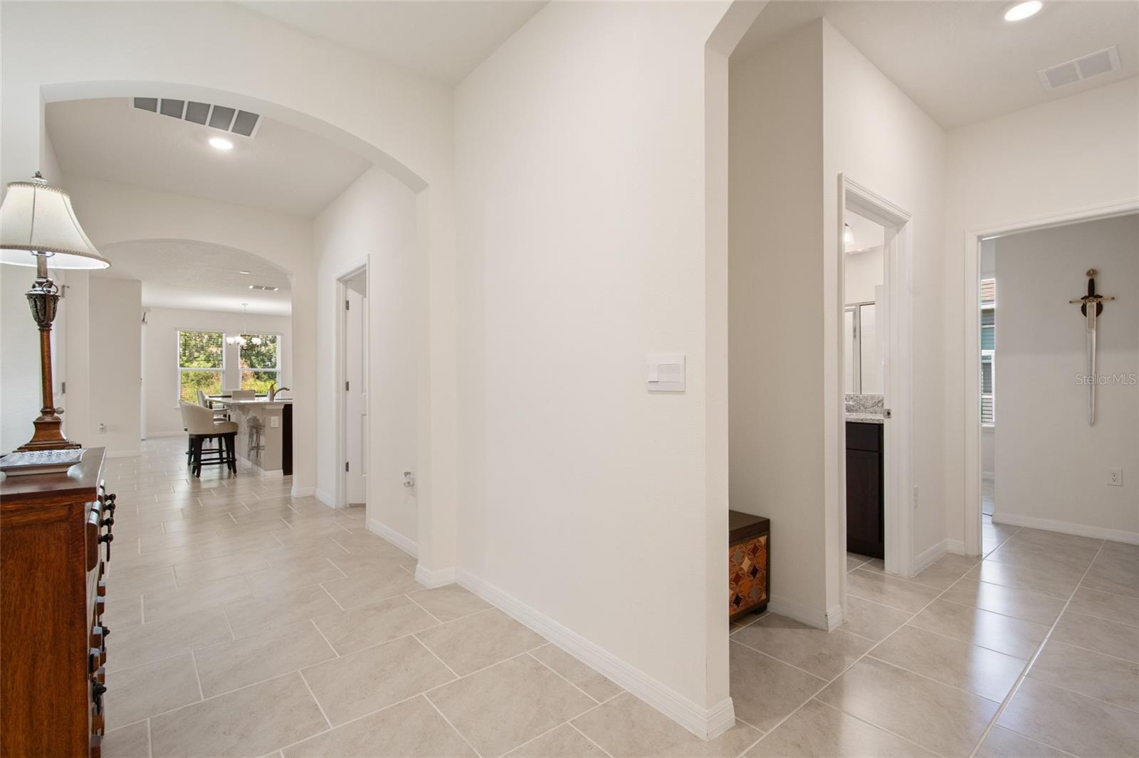 Image 5 of 55 For 2033 Rankin Street