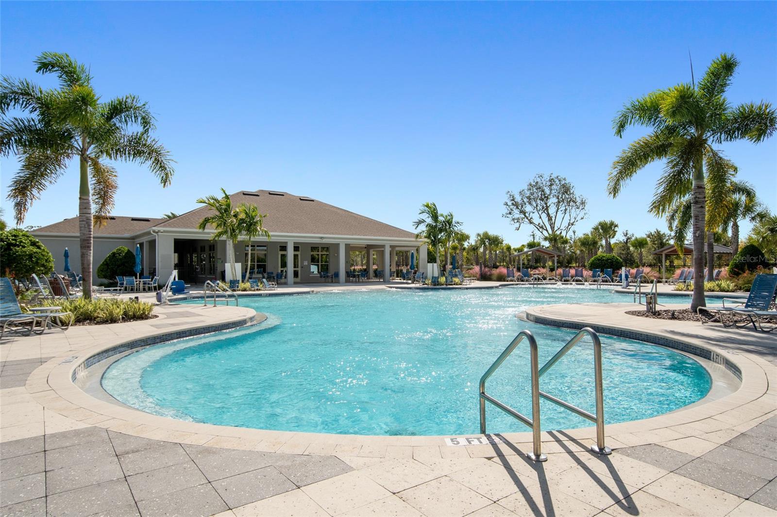 Image 50 of 55 For 2033 Rankin Street