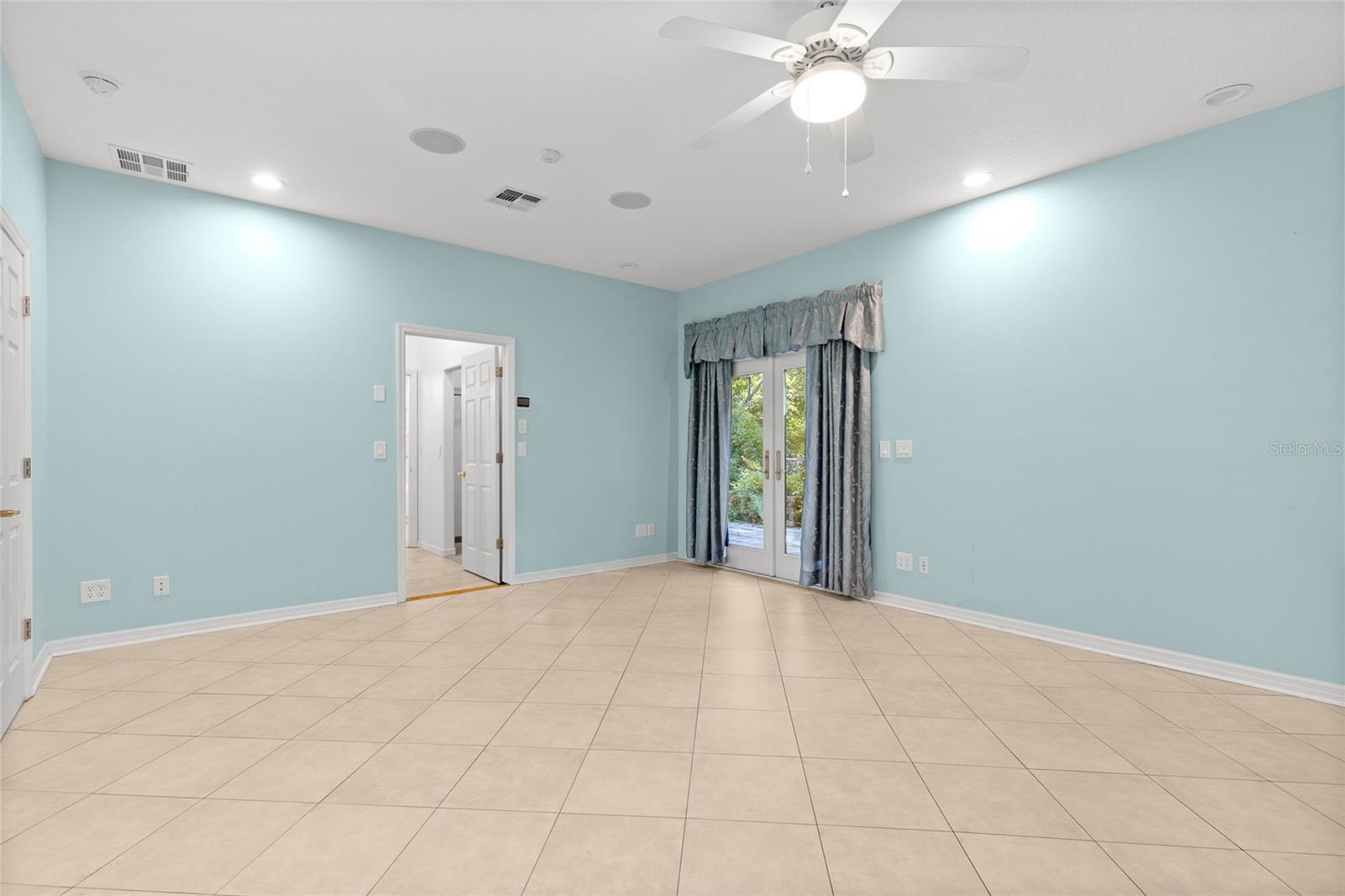 Image 10 of 55 For 4800 Dike Road