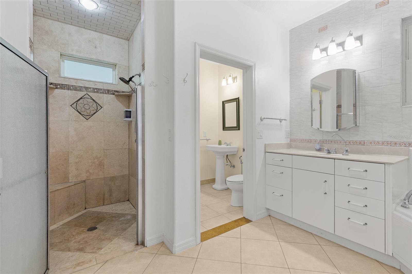 Image 12 of 55 For 4800 Dike Road