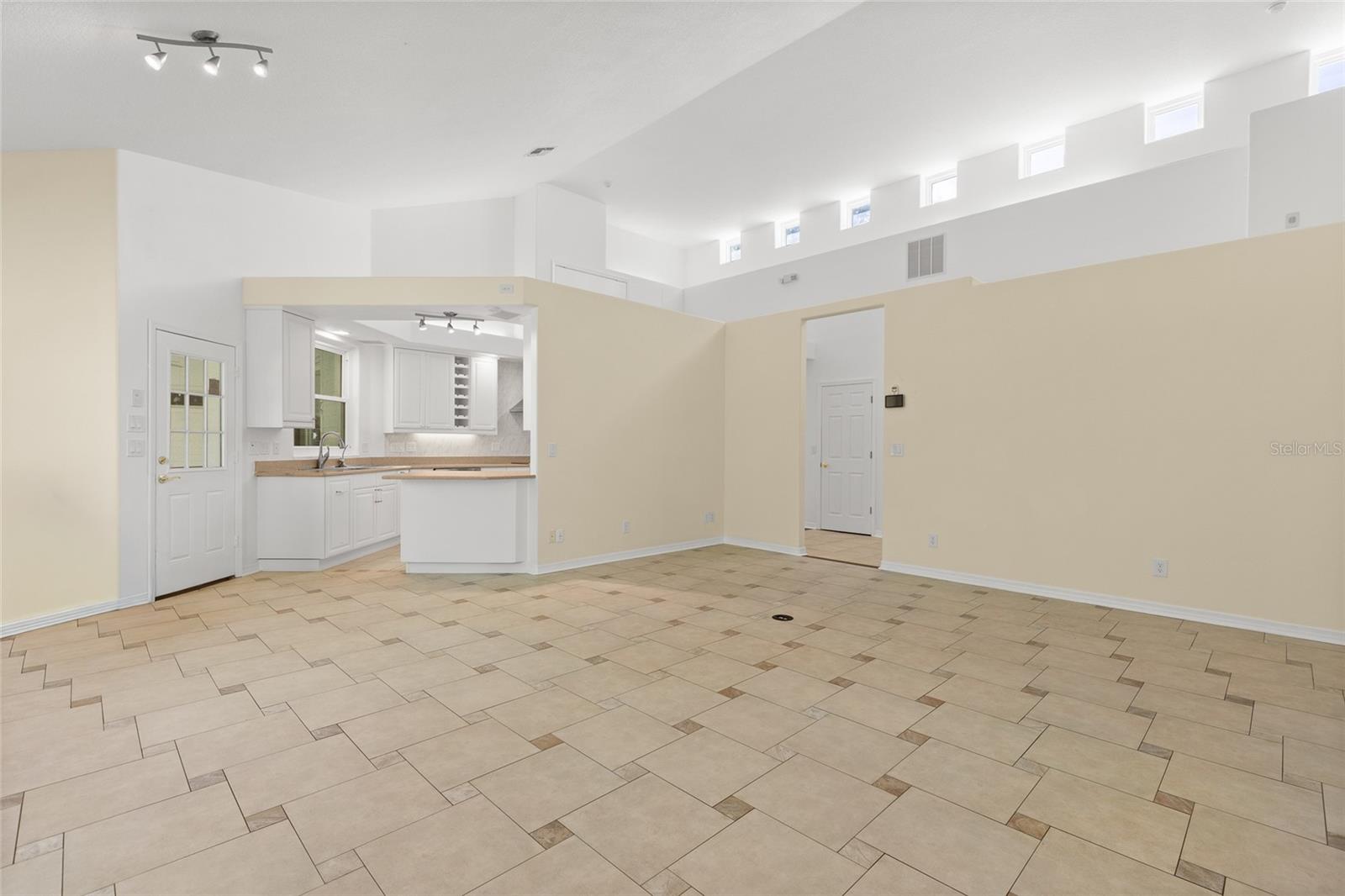 Image 19 of 55 For 4800 Dike Road