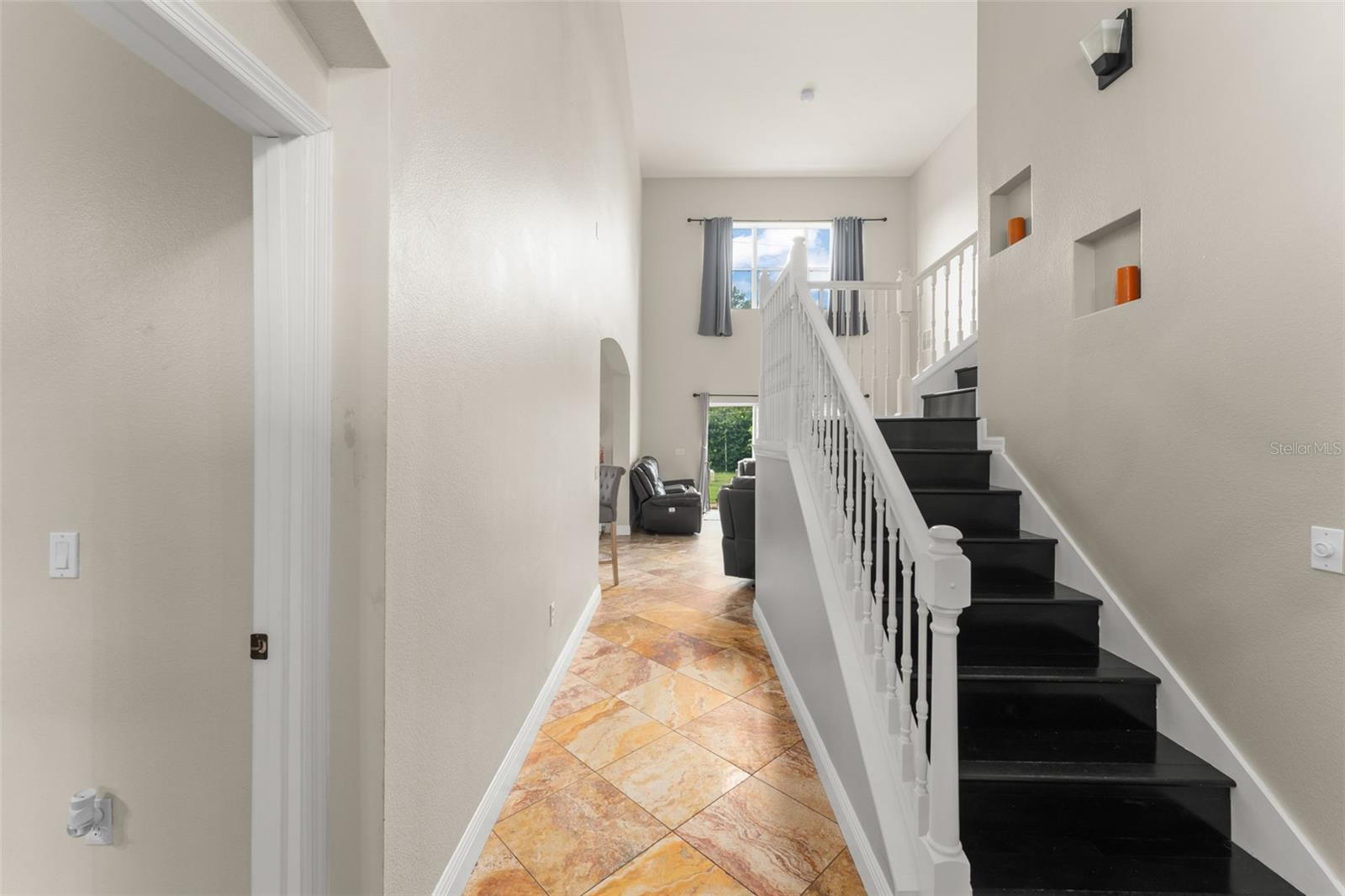 Image 5 of 44 For 4089 Navigator Way