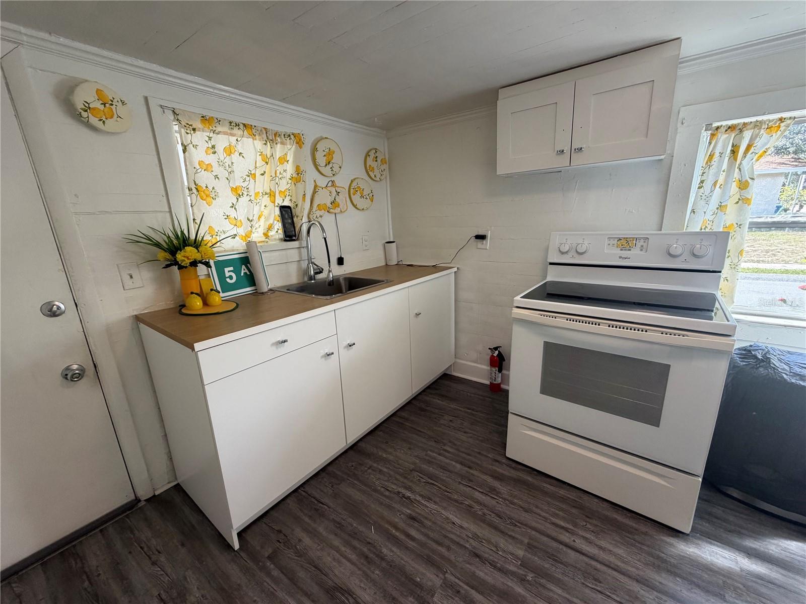 Image 4 of 12 For 1239 Avenue K