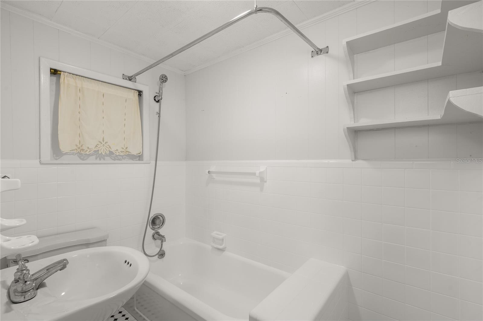 Image 15 of 45 For 40 Smith Street