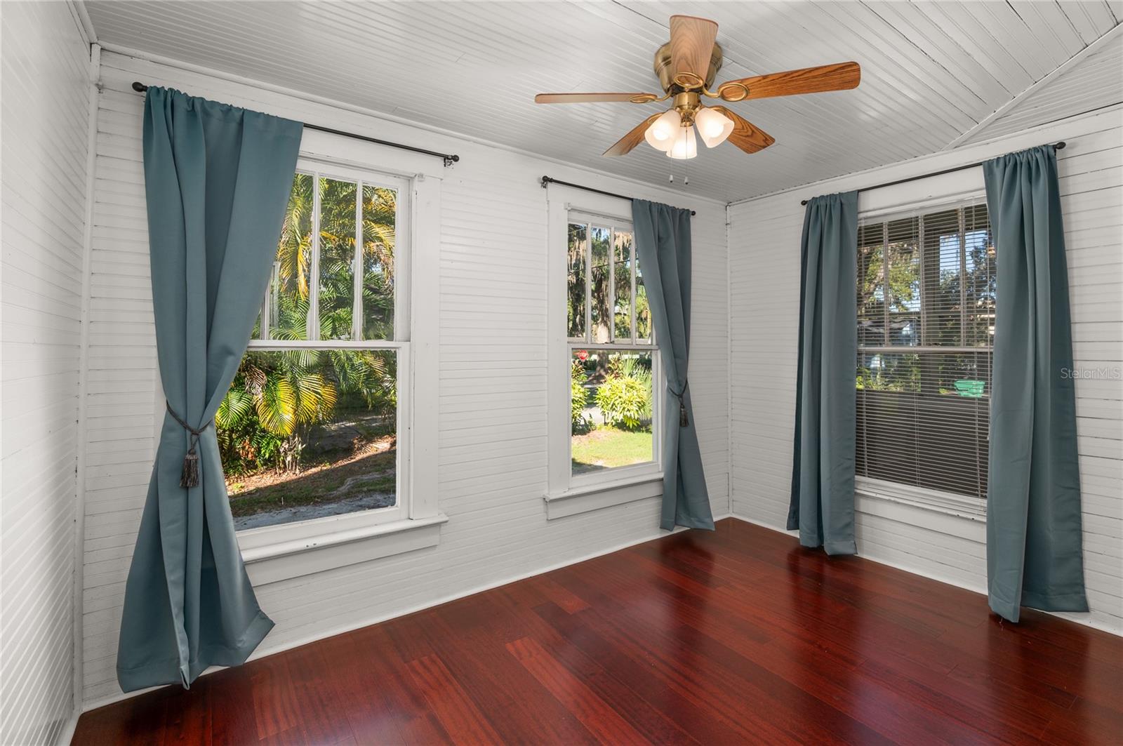 Image 21 of 45 For 40 Smith Street