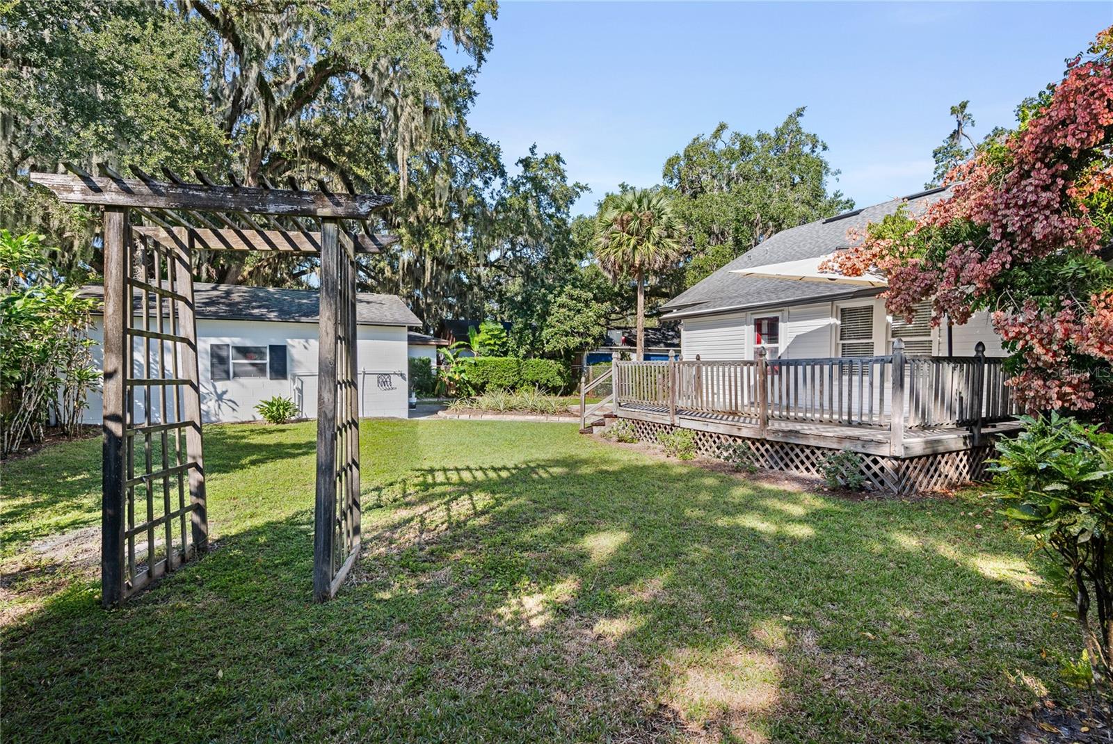 Image 33 of 45 For 40 Smith Street