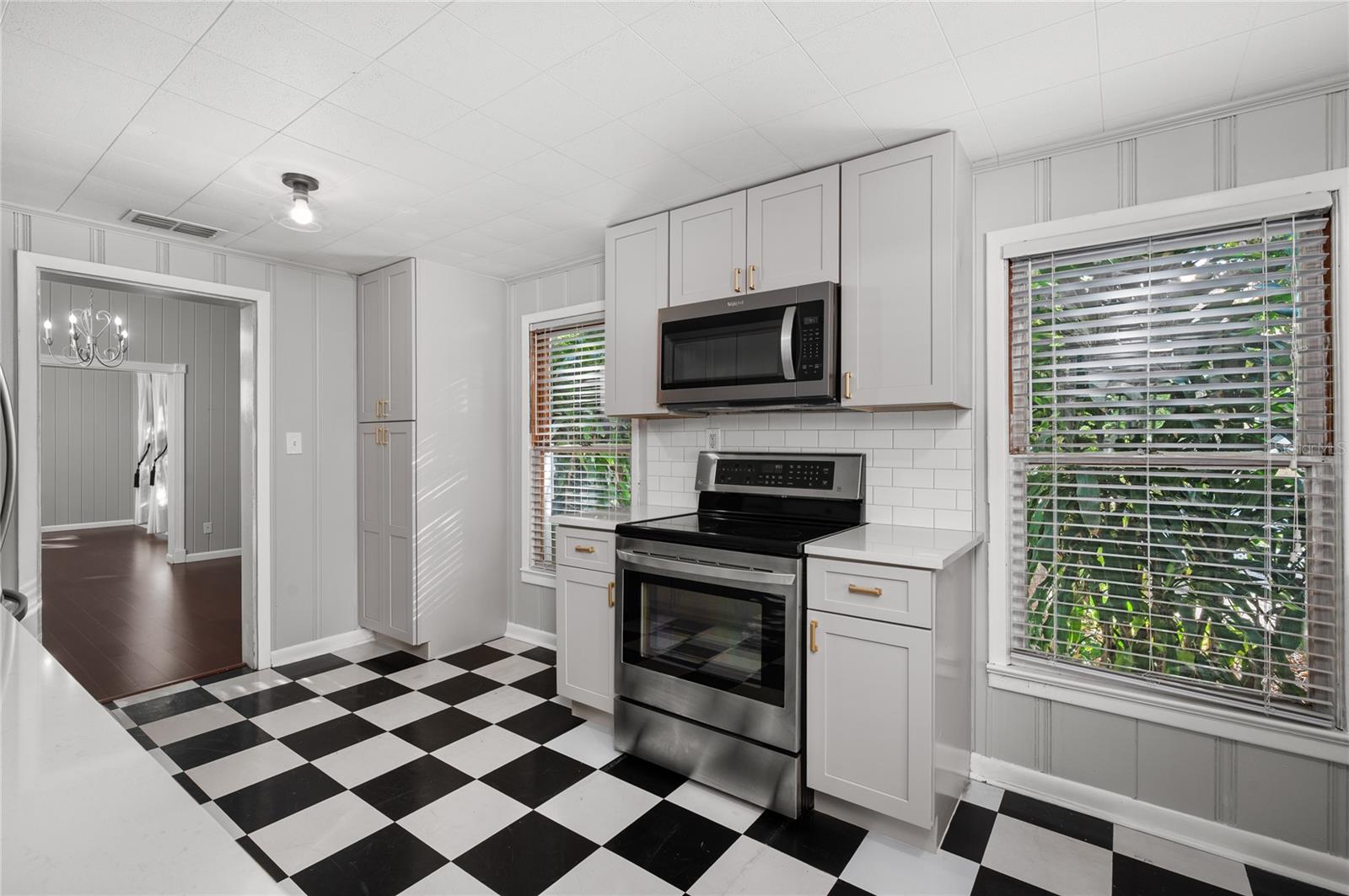 Image 6 of 45 For 40 Smith Street