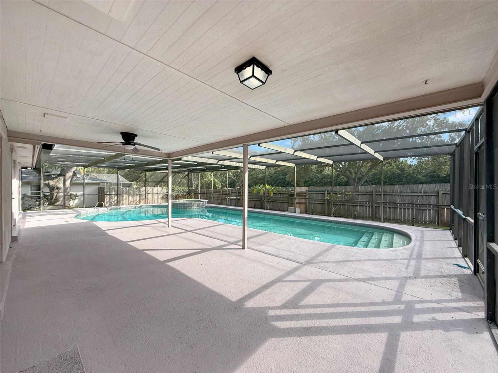 Image 13 of 51 For 2959 Deer Run S