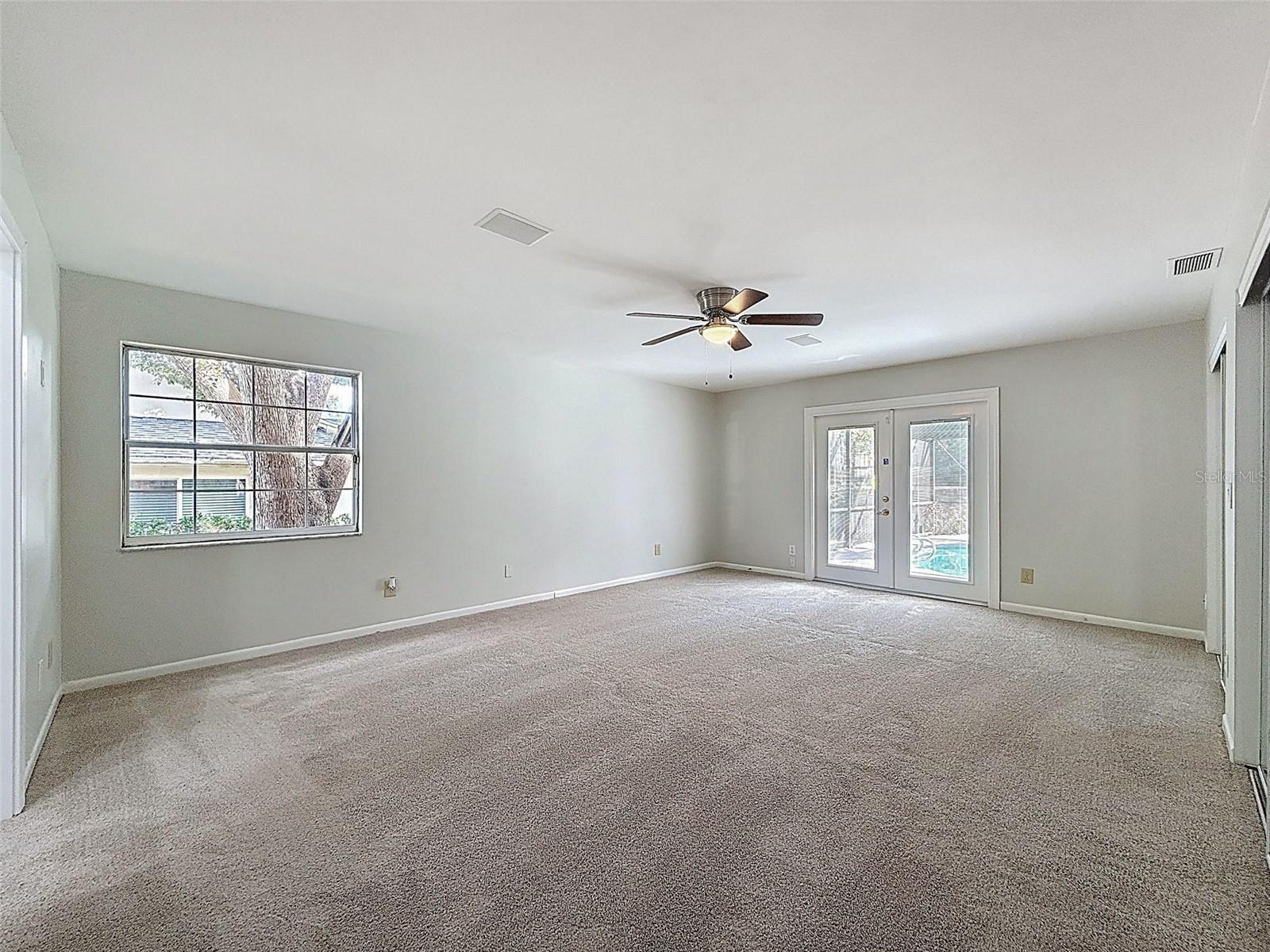 Image 32 of 51 For 2959 Deer Run S