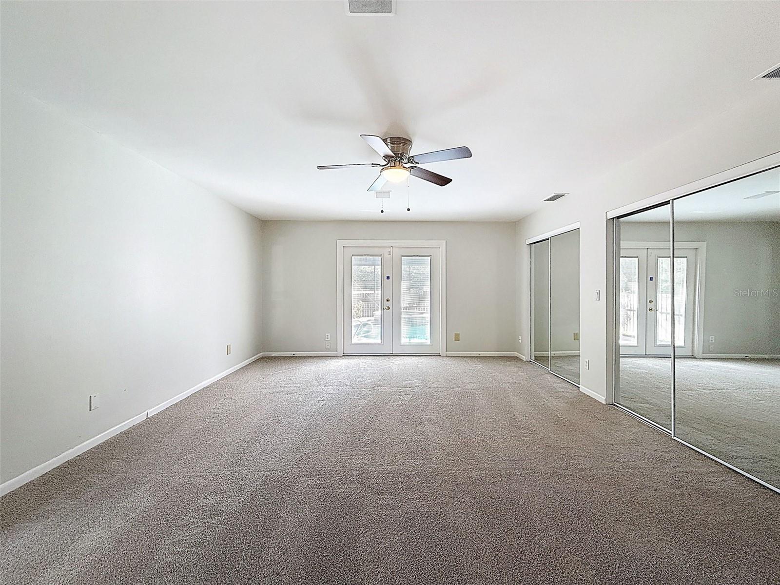 Image 33 of 51 For 2959 Deer Run S