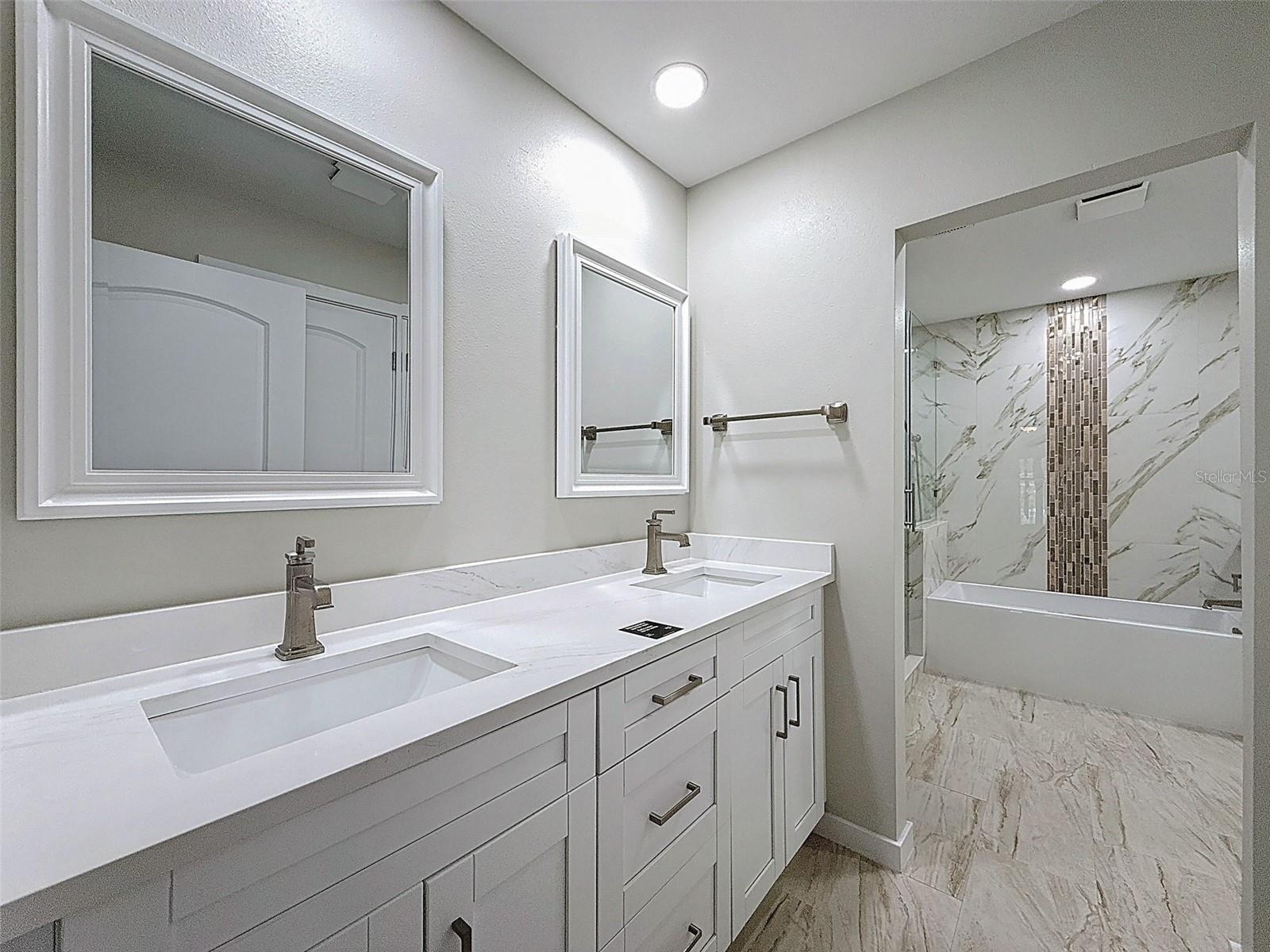 Image 36 of 51 For 2959 Deer Run S