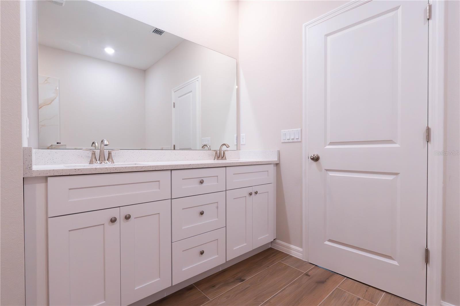 Image 11 of 47 For 1 Ginger Circle