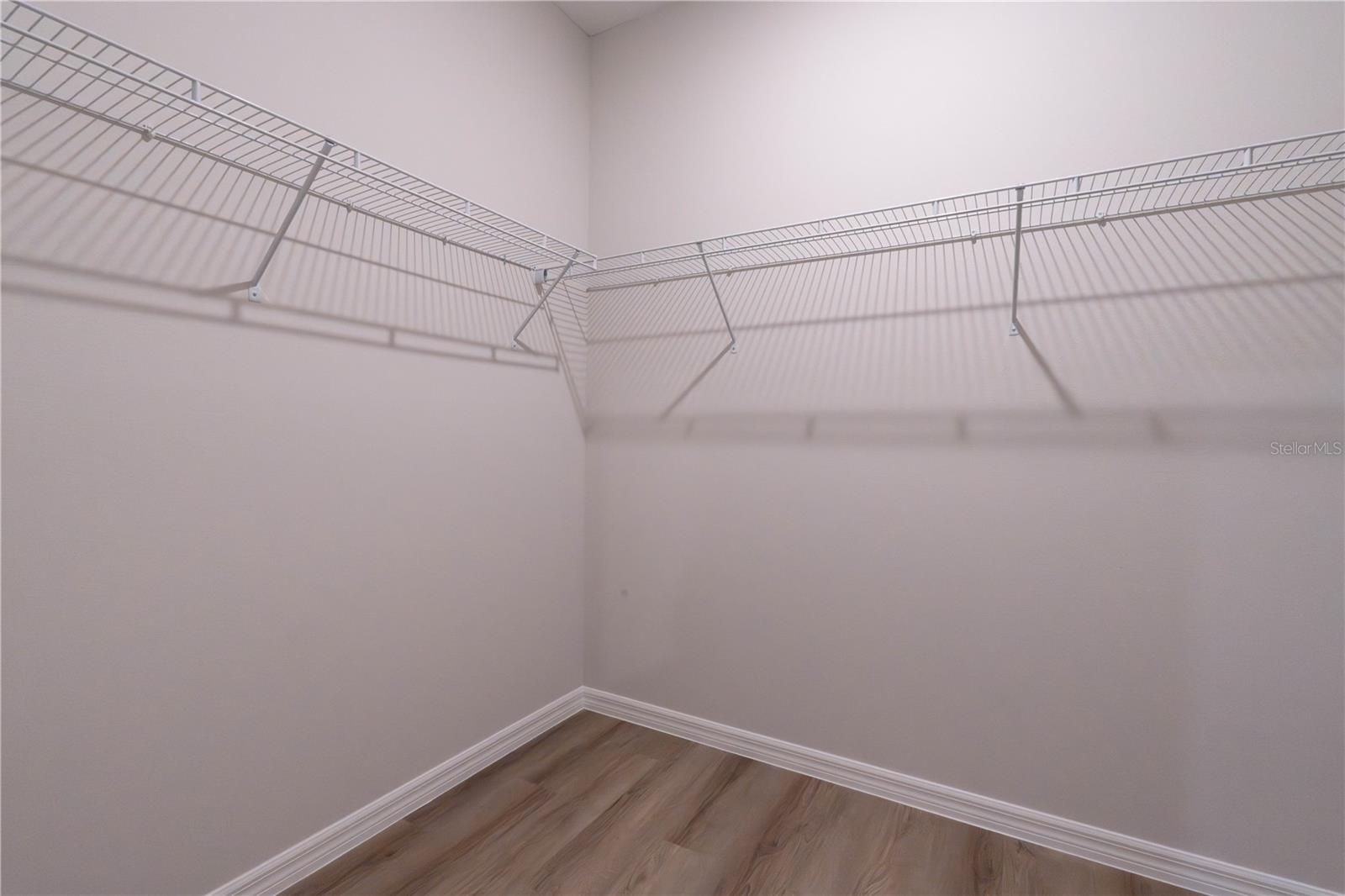 Image 16 of 47 For 1 Ginger Circle