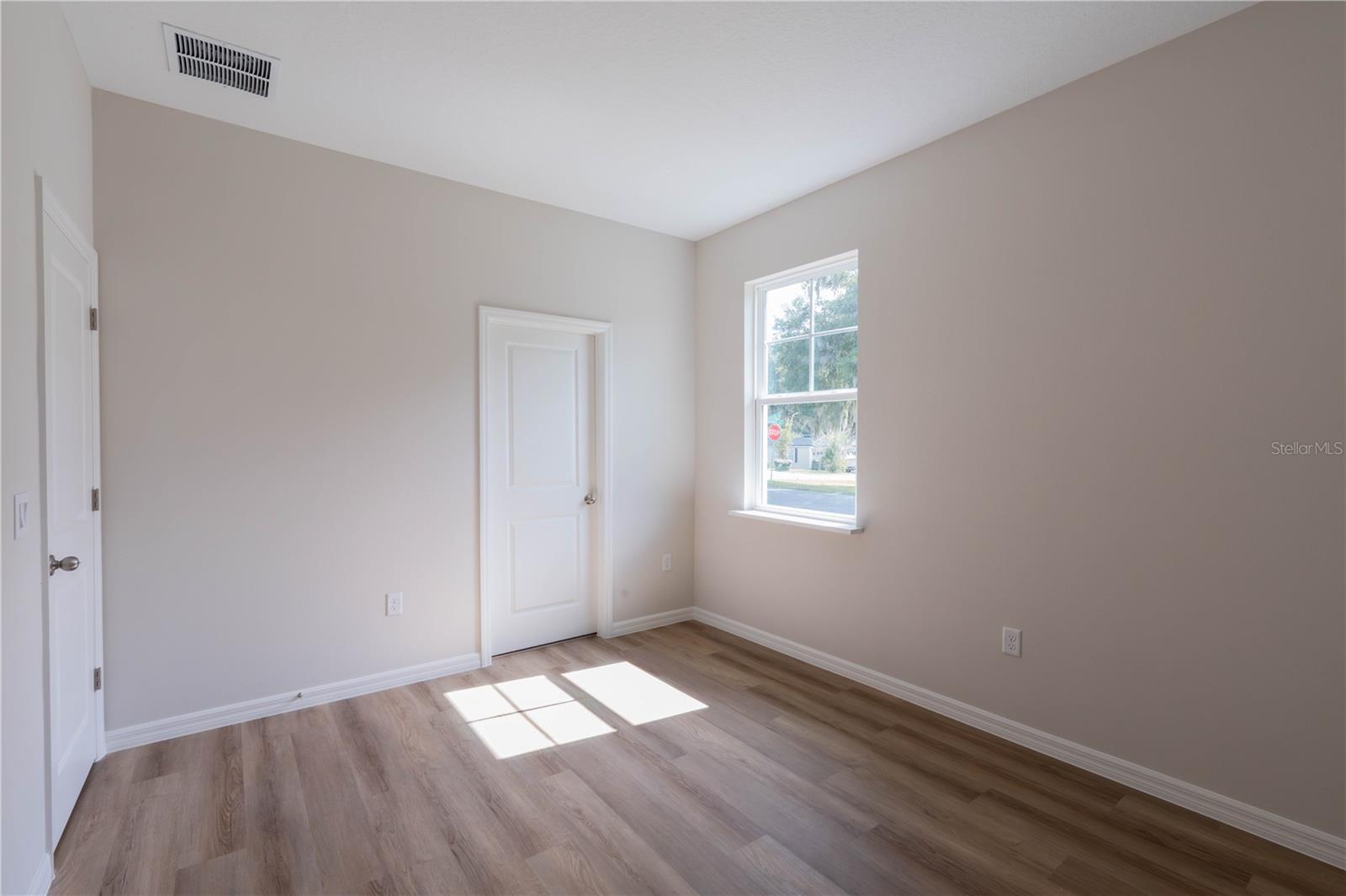 Image 25 of 47 For 1 Ginger Circle