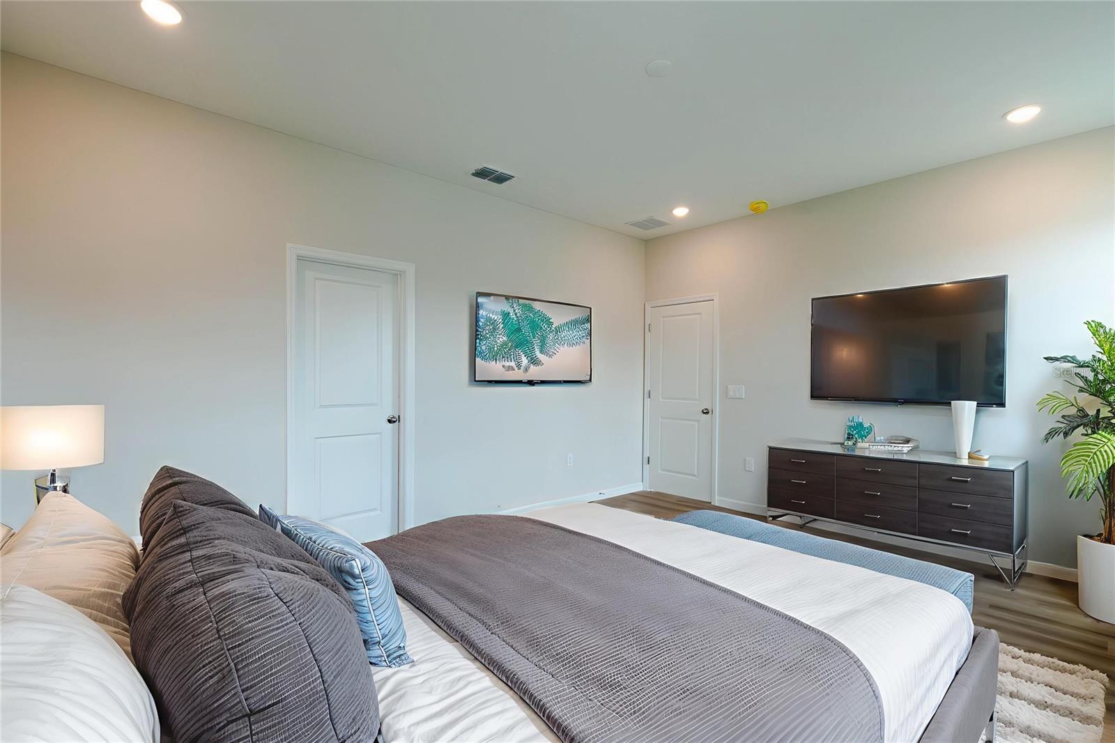 Image 38 of 47 For 1 Ginger Circle