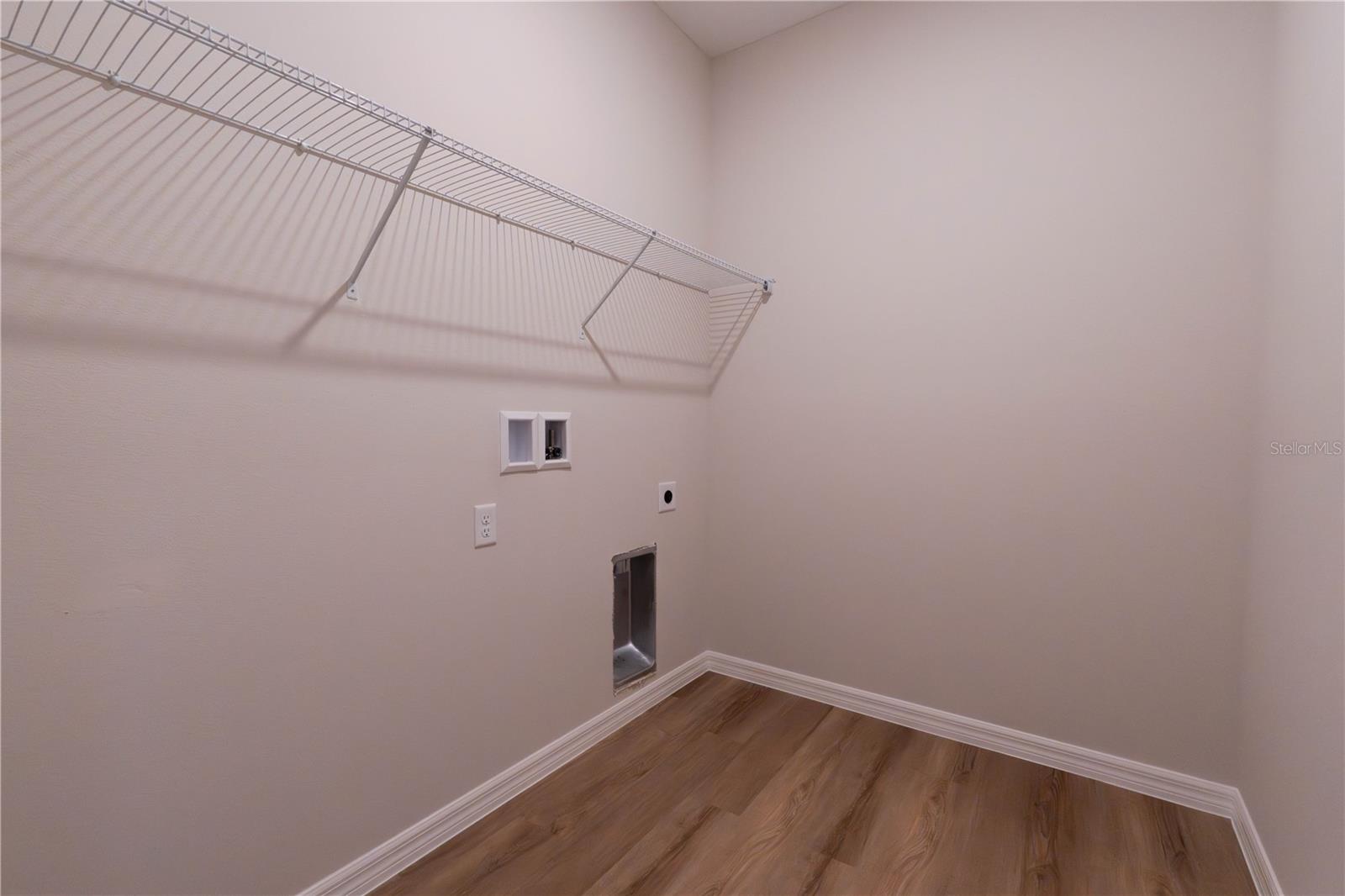 Image 39 of 47 For 1 Ginger Circle