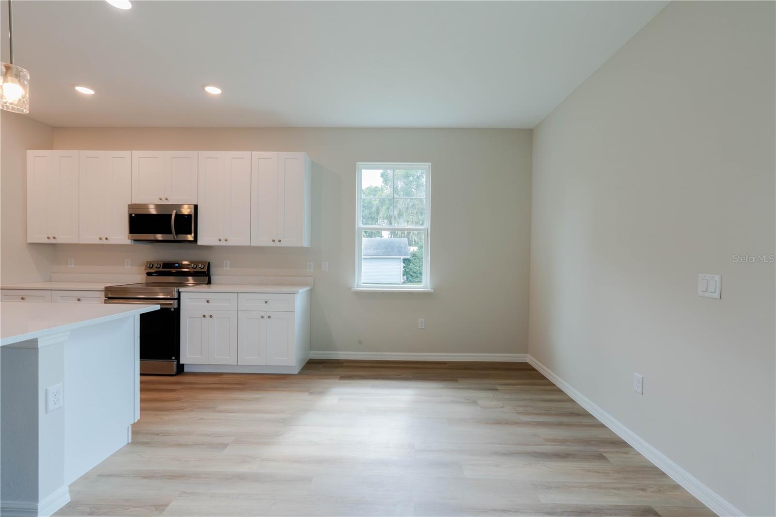 Image 4 of 47 For 1 Ginger Circle