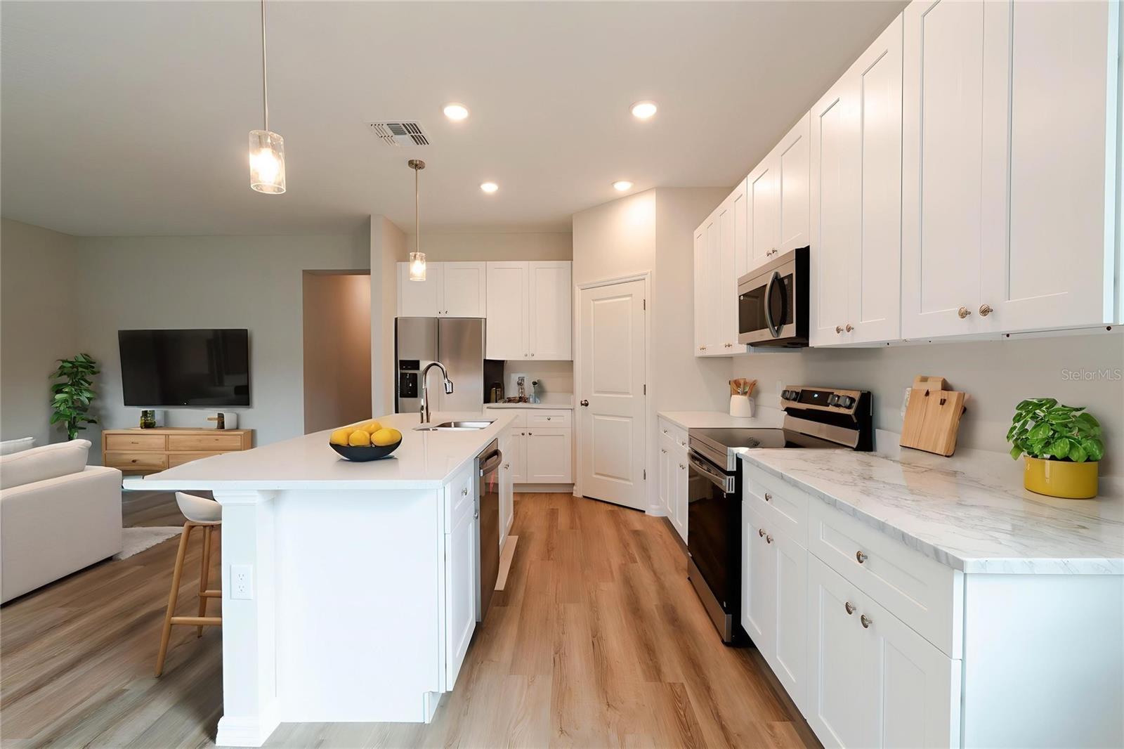 Image 7 of 47 For 1 Ginger Circle