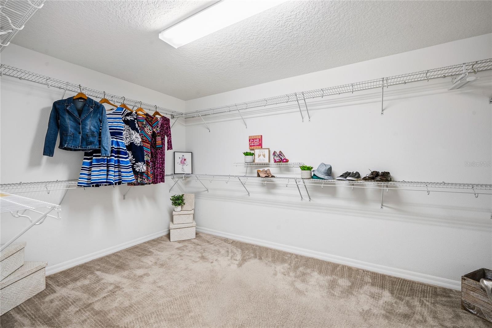 Image 28 of 58 For 842 Oxbow Road