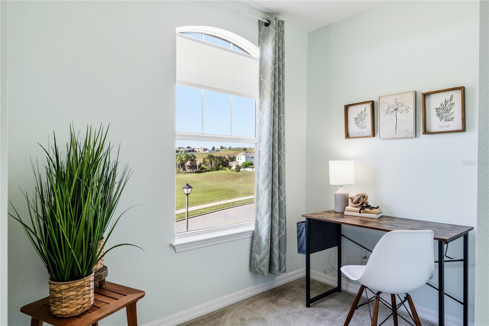 Image 32 of 58 For 842 Oxbow Road