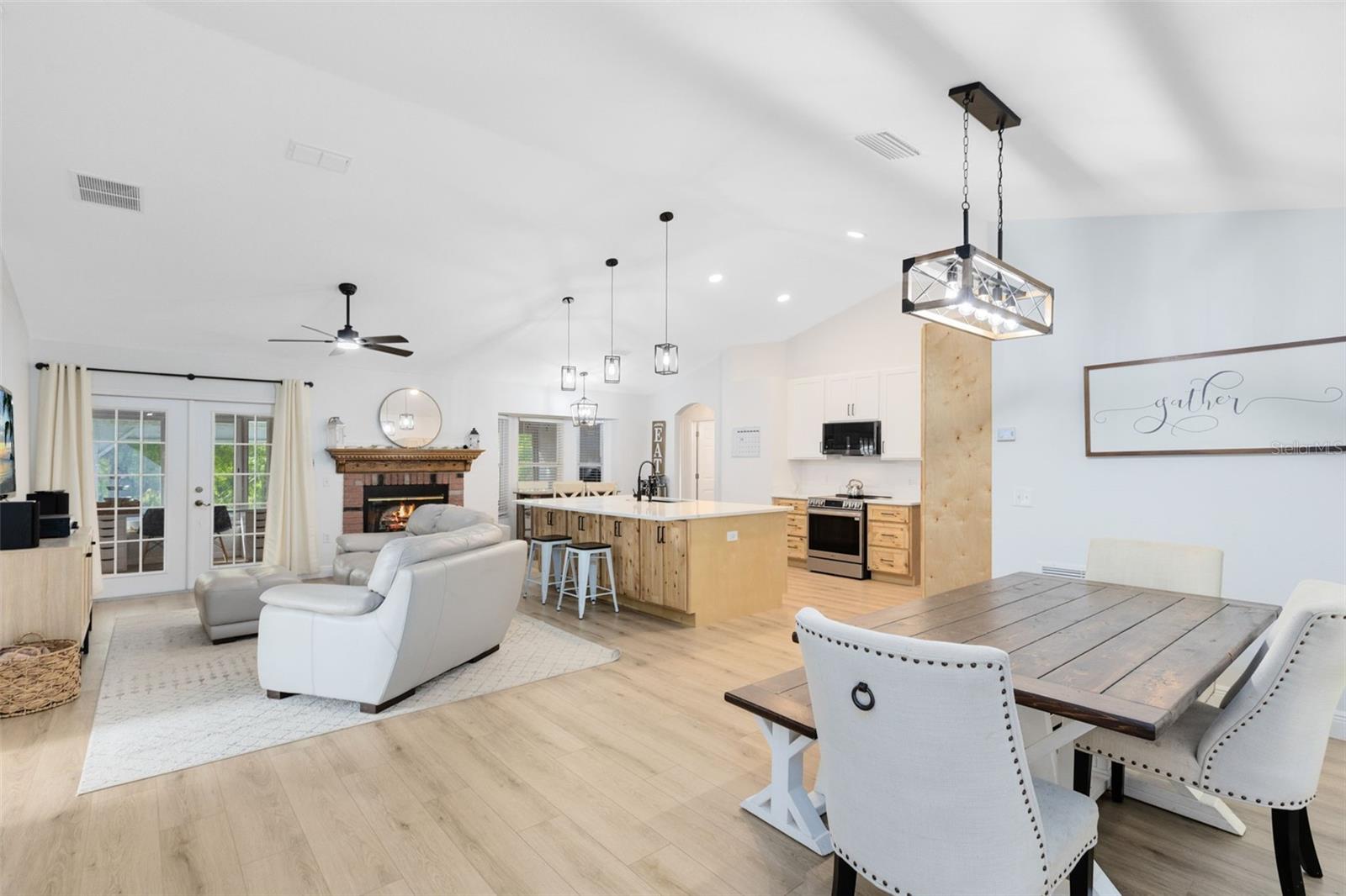 Image 5 of 31 For 2700 Osceola Road